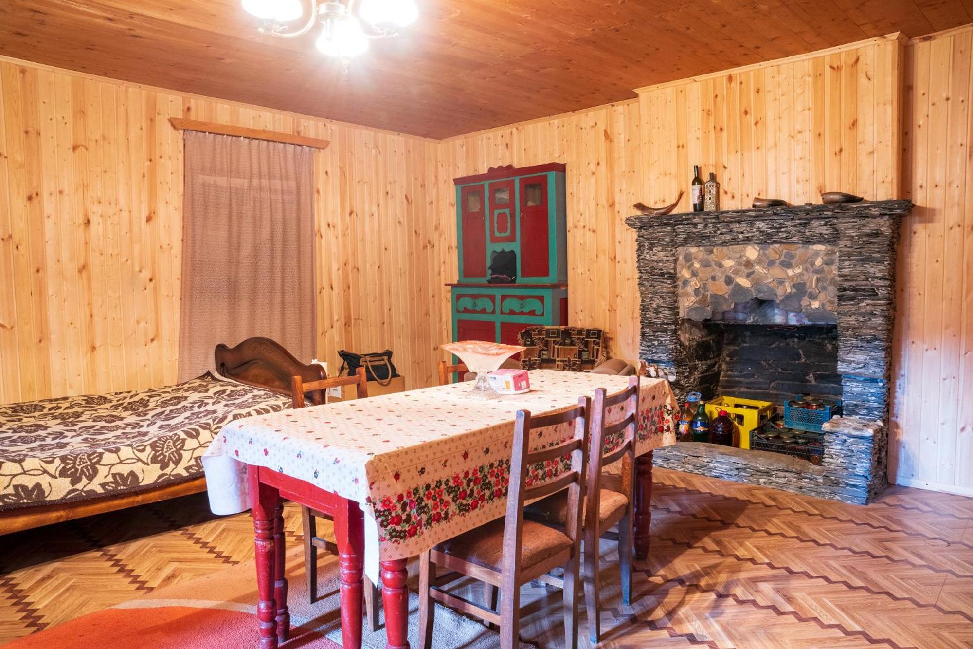 Guesthouse Svani Usguli Kültér fotó